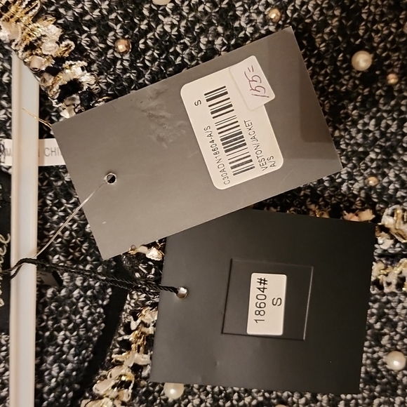 Top - Picture 6 of 7